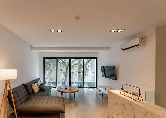 Stylish 3br Retreat In Serene Luxury Setting Apartment *