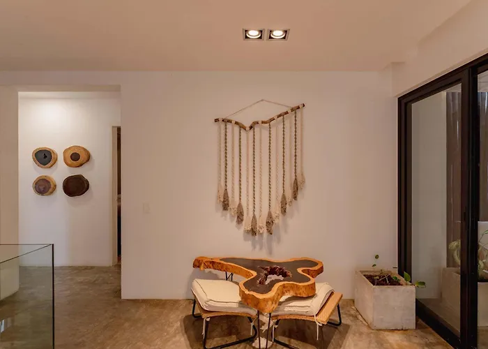 Apartment Stylish 3br Retreat In Serene Luxury Setting *