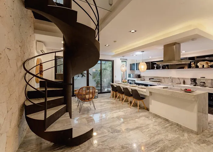 Apartment Stylish 3br Retreat In Serene Luxury Setting