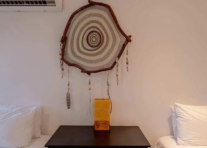 Stylish 3br Retreat In Serene Luxury Setting Apartment *